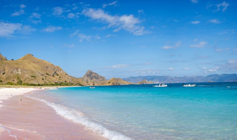 Pink Beach Lombok